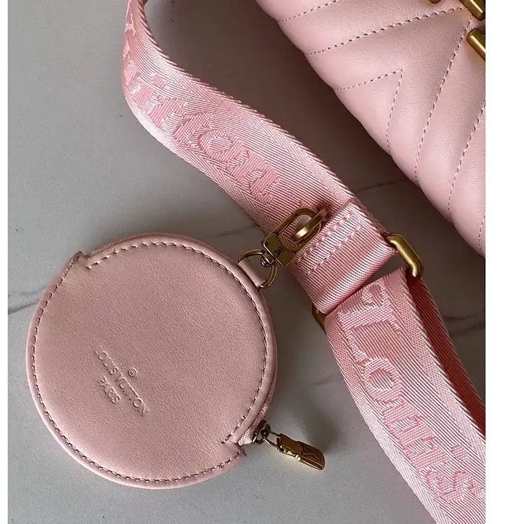 Bags LV 208B570105 0623